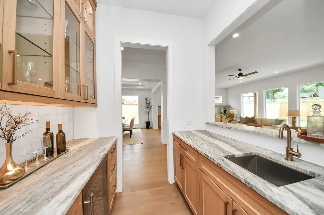 Photo of 1705 Saxon Drive
