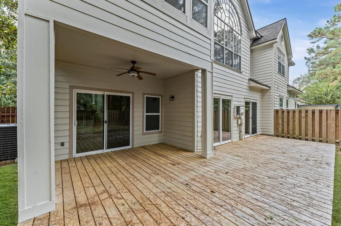 Photo of 50 Lakeridge Drive