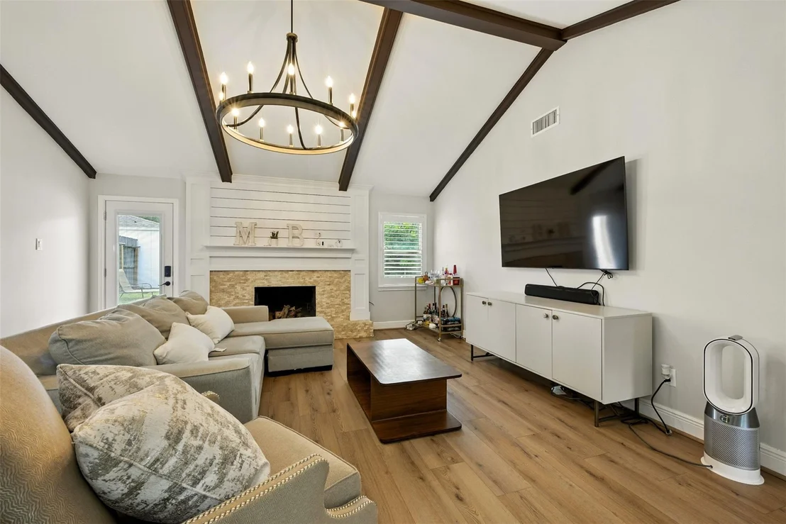 Photo of 10718 Chevy Chase Drive