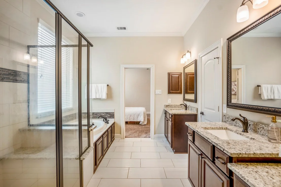 Photo of 4855 Bayou St John
