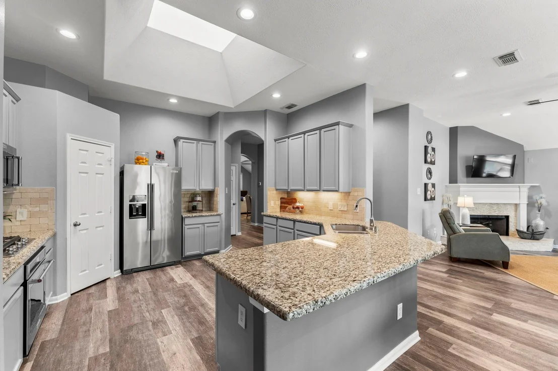 Photo of 959 Stoneglade Drive