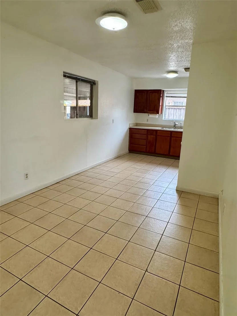 Photo of 8842 Barton Street