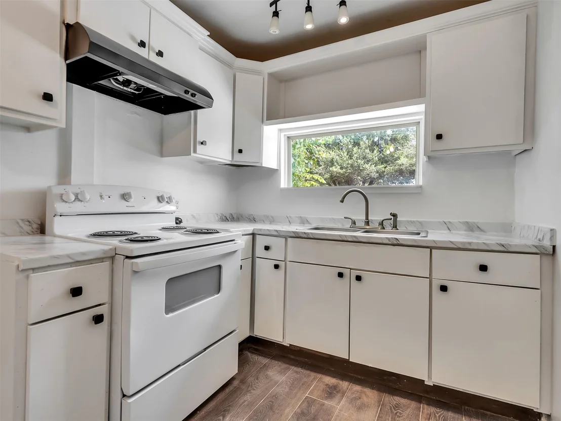 Photo of 5603 N Wayside Drive