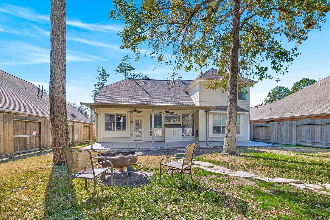Photo of 15706 Clear Pointe Drive