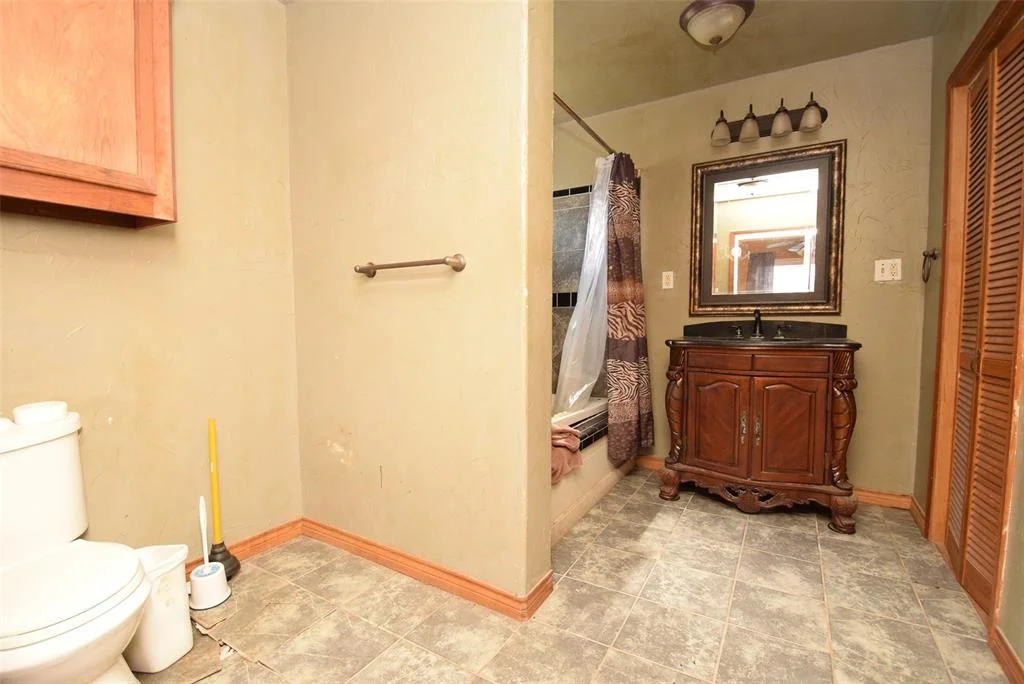 Photo of 529 W 4th Street