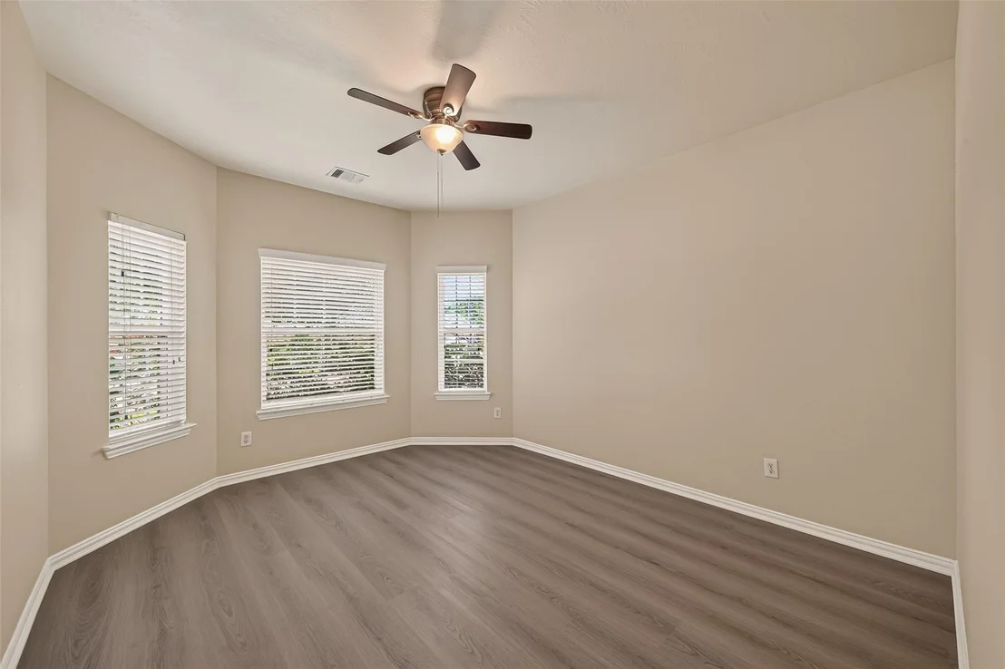 Photo of 19615 Iris Manor Court