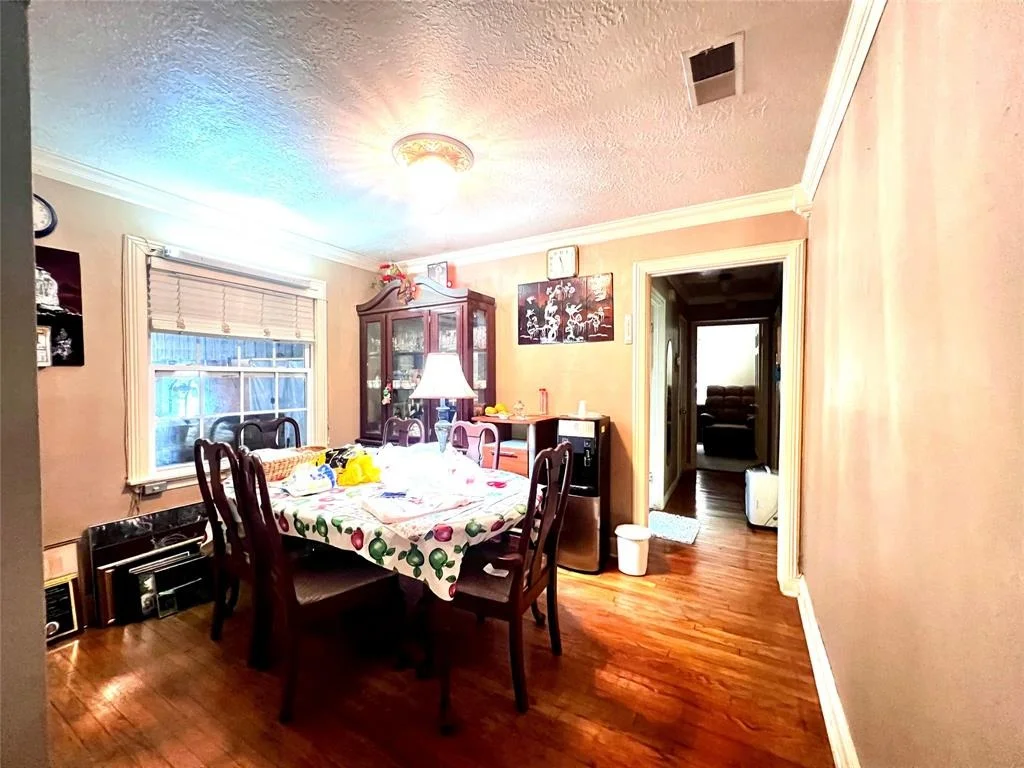 Photo of 7415 Dixie Drive