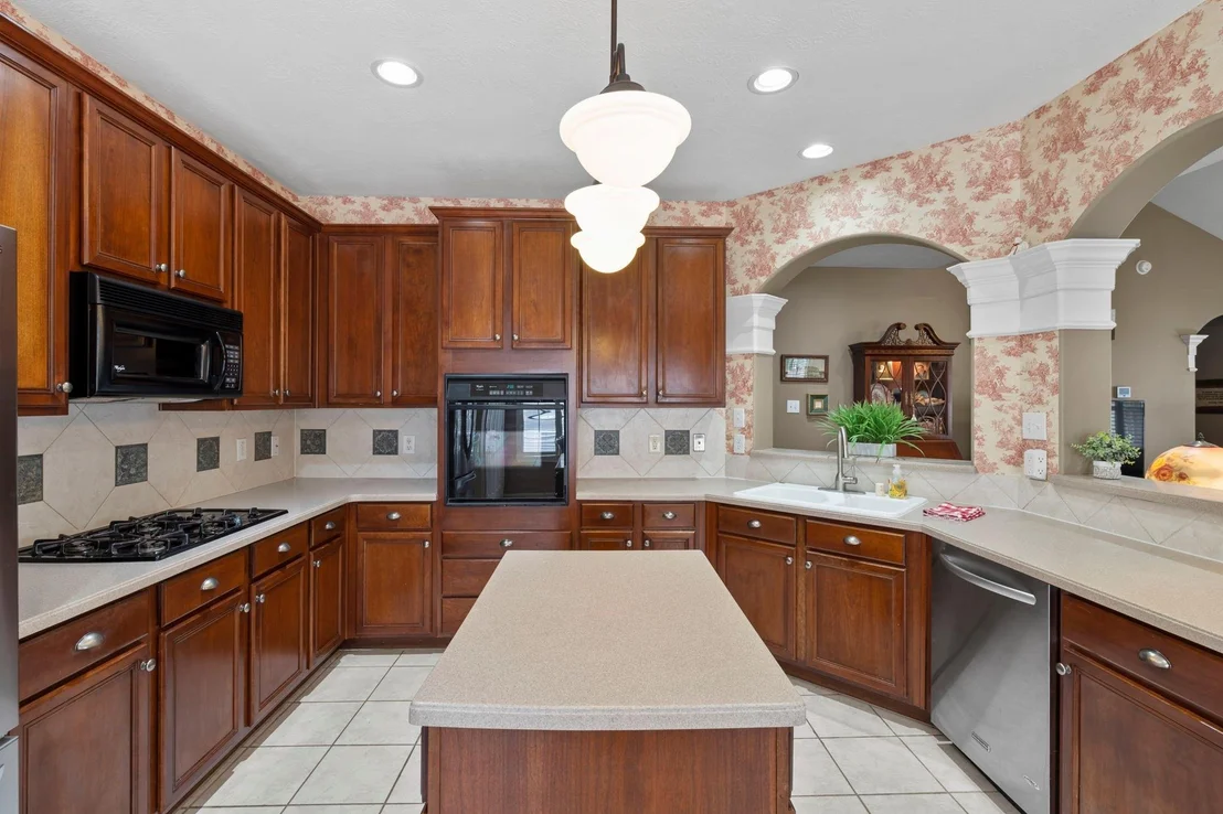 Photo of 16818 Sandestine Drive