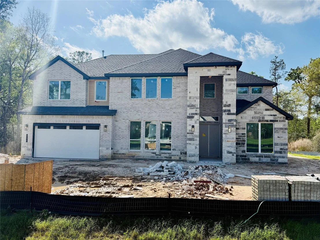Photo of 331 Louvenia Court