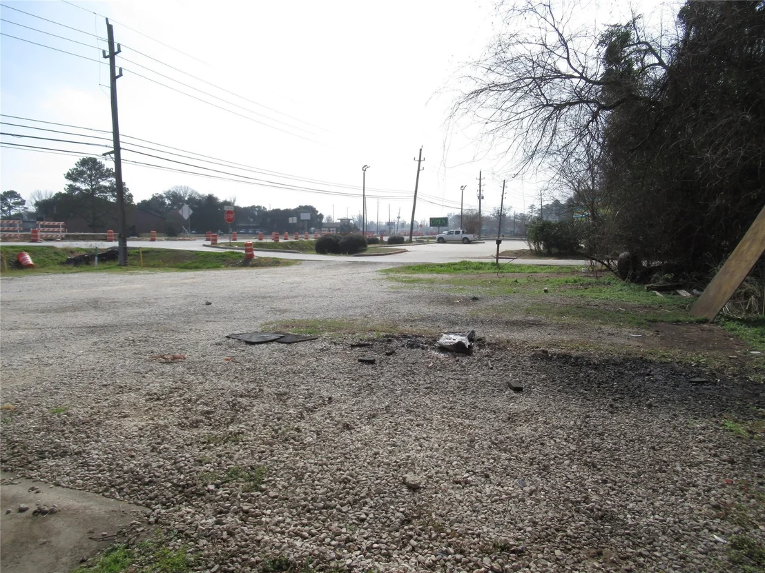 Photo of 1124 Desirable Lane