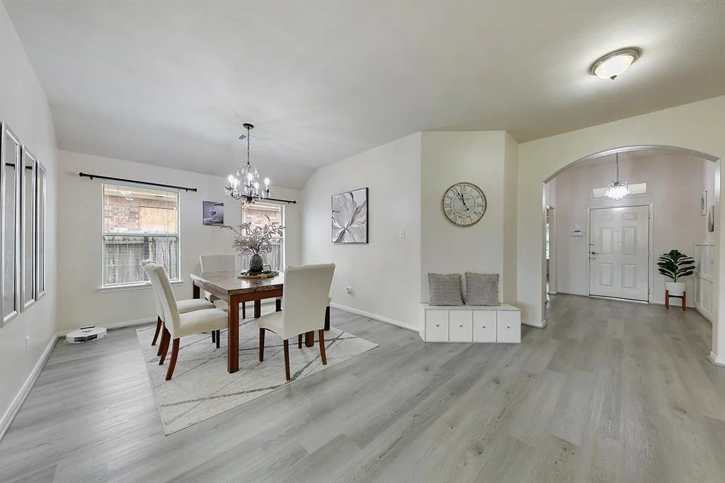Photo of 4618 Plum Forest Road