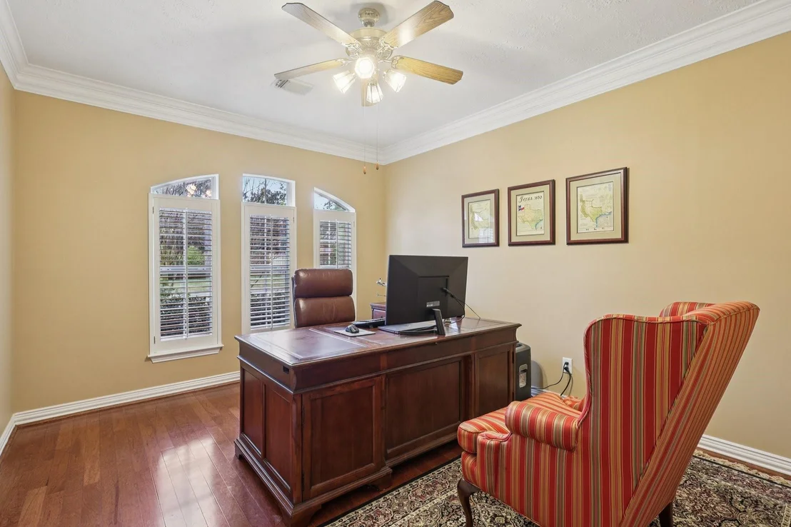 Photo of 182 N Hazelcrest Circle