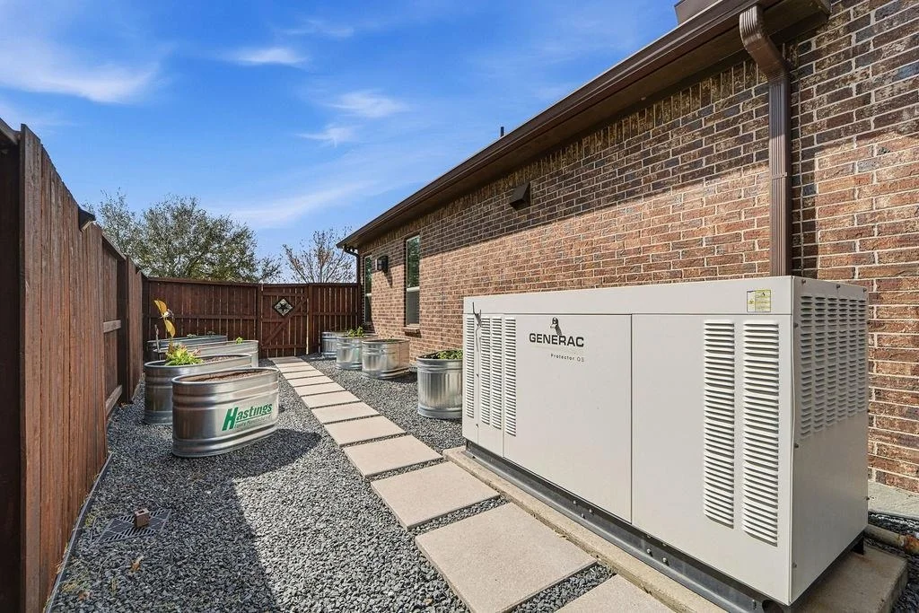 Photo of 3618 Edison Lane