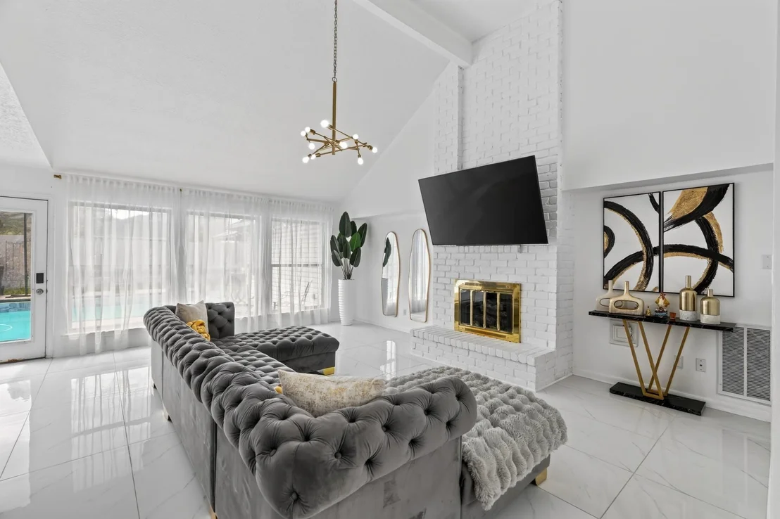 Photo of 15619 Four Leaf Drive