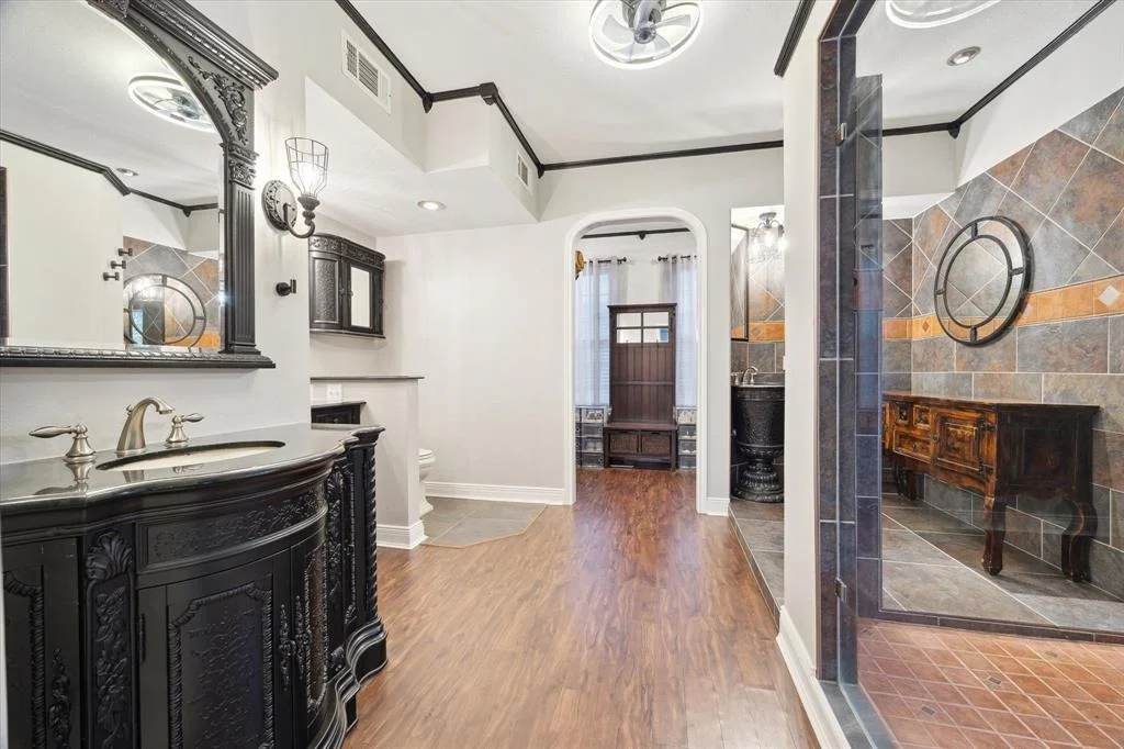 Photo of 904 Laurelfield Drive
