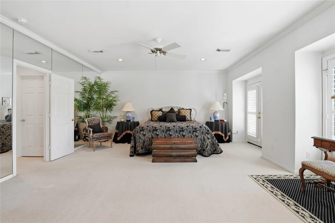 Photo of 285 Sugarberry Circle