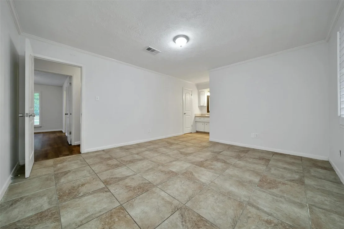 Photo of 347 Maple Lane