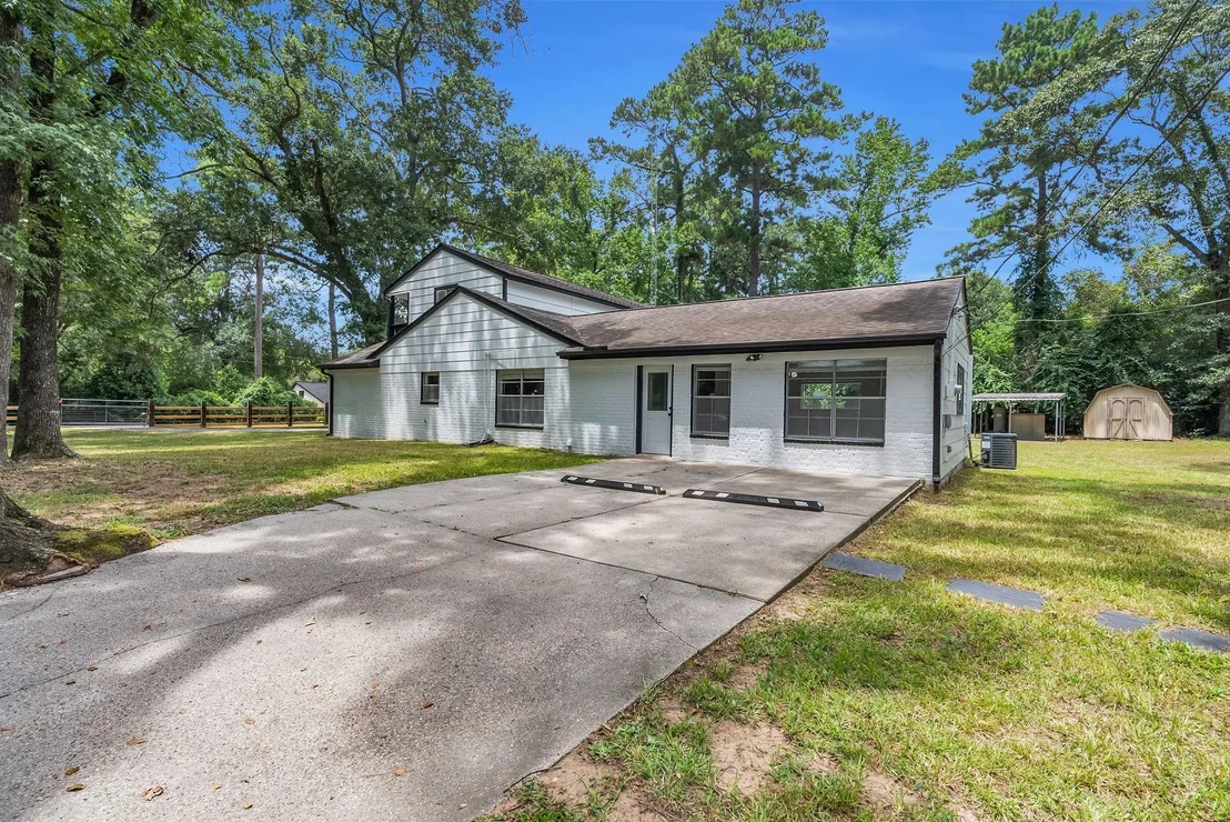 Photo of 33102 Rollingwood Drive