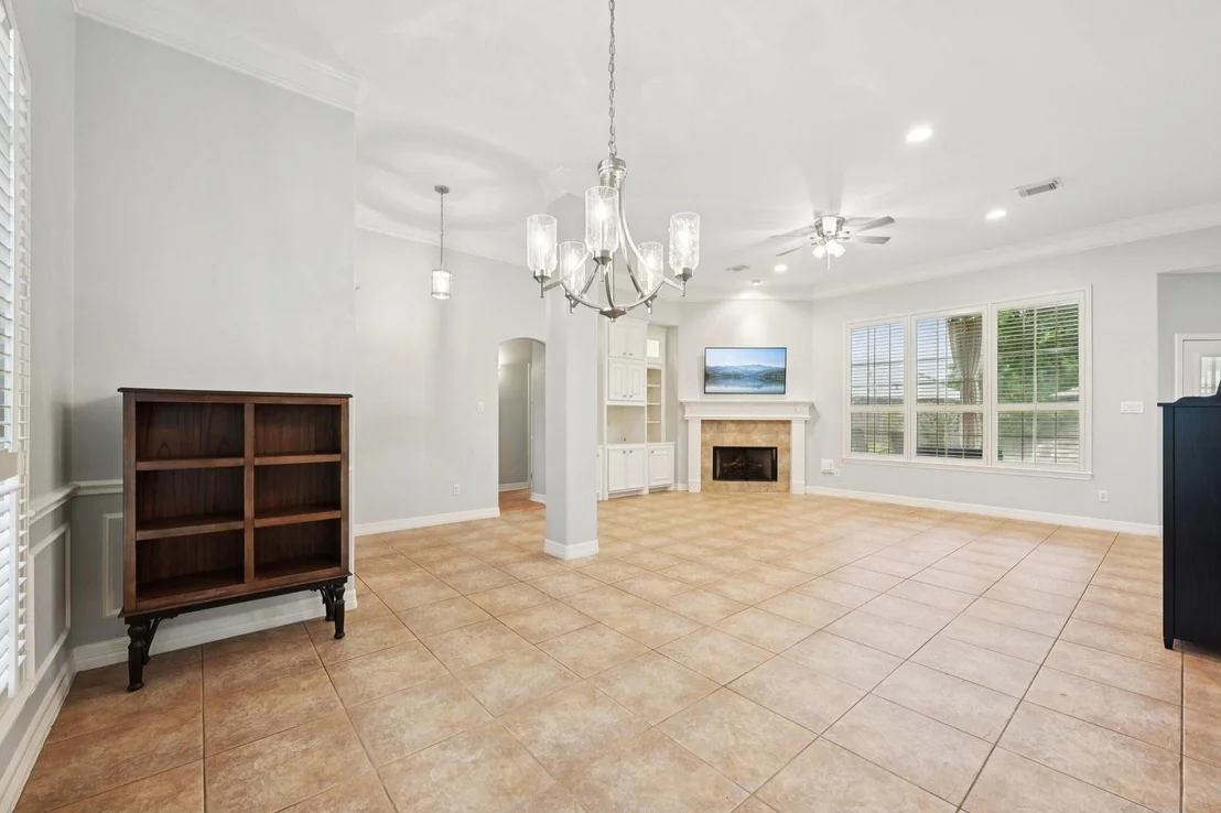 Photo of 7187 Edgewater Drive