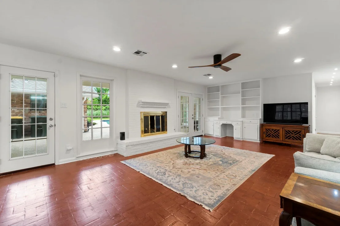 Photo of 26926 Maplewood Drive