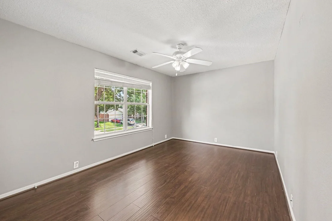 Photo of 16602 Grenada Falls Drive