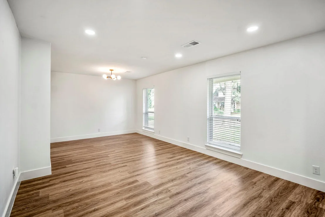 Photo of 8207 Langdon Lane