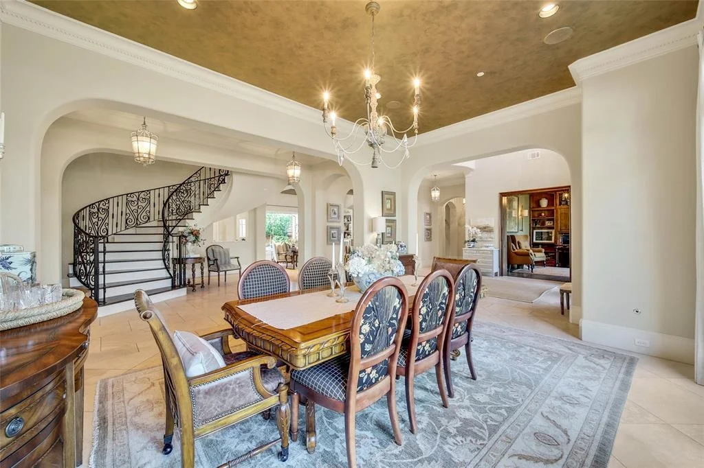 Photo of 306 Rainier Drive