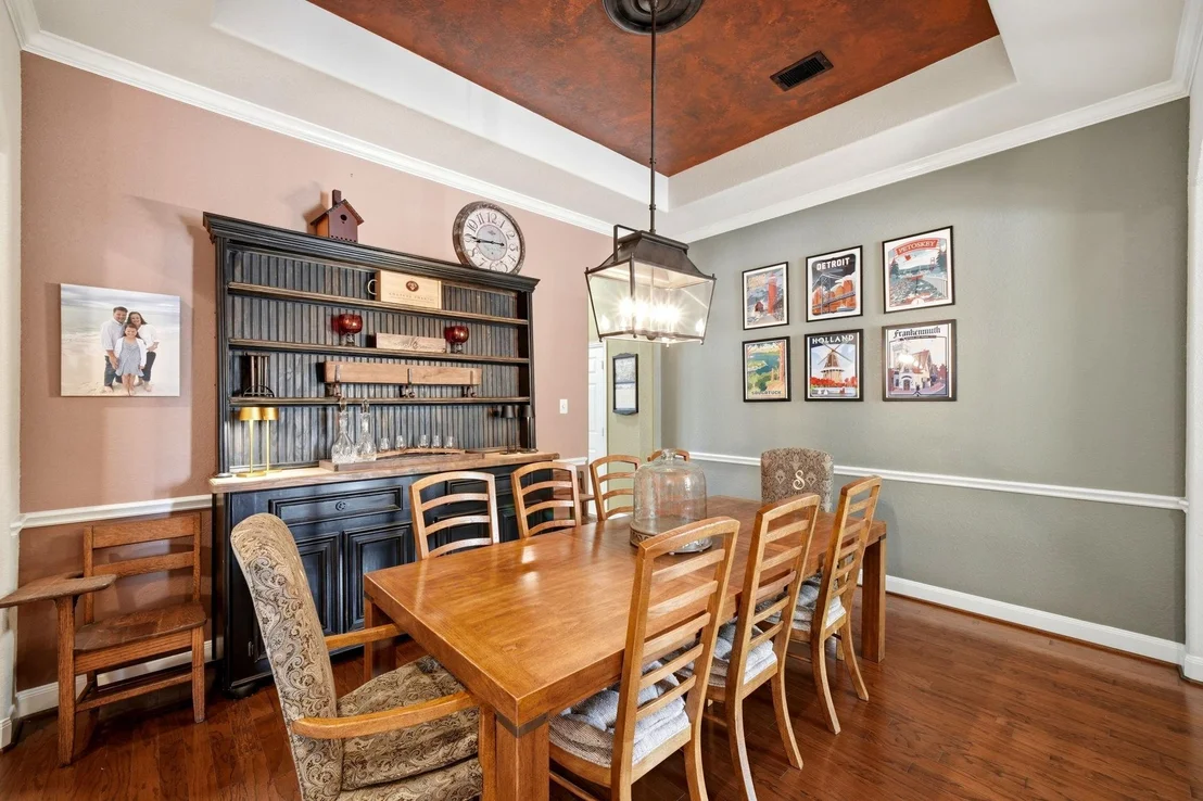 Photo of 25910 Northcrest Drive