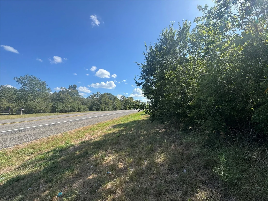 Photo of 16547 Highway 105