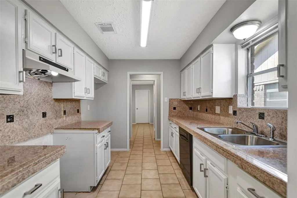 Photo of 6902 Desert Rose Lane