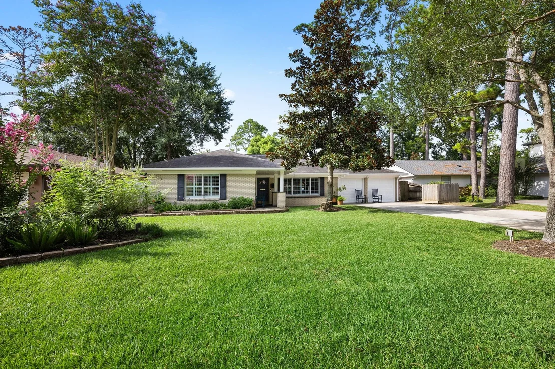 Photo of 8313 Cedarbrake Drive