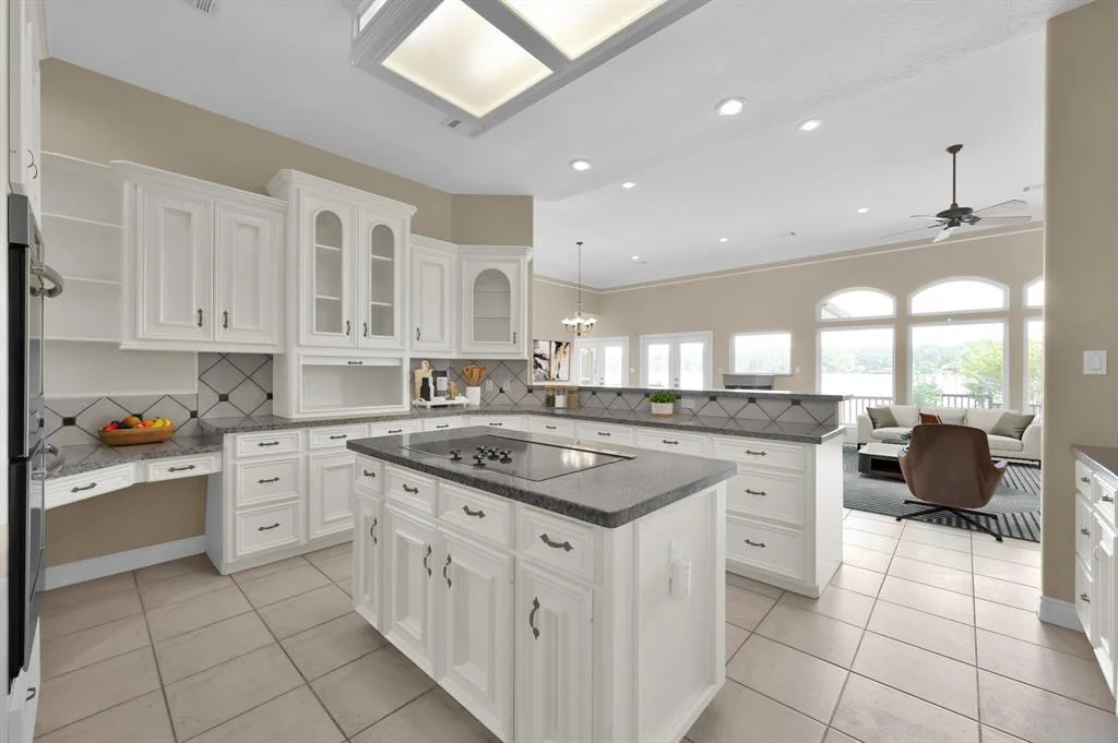 Photo of 15836 Malibu E