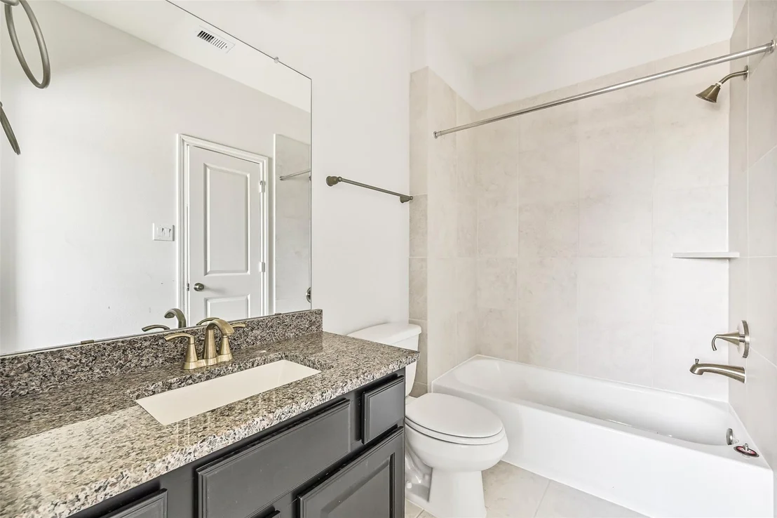 Photo of 4902 Grapevine Lane