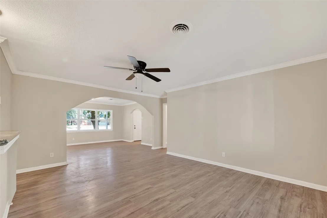 Photo of 105 Longridge Drive