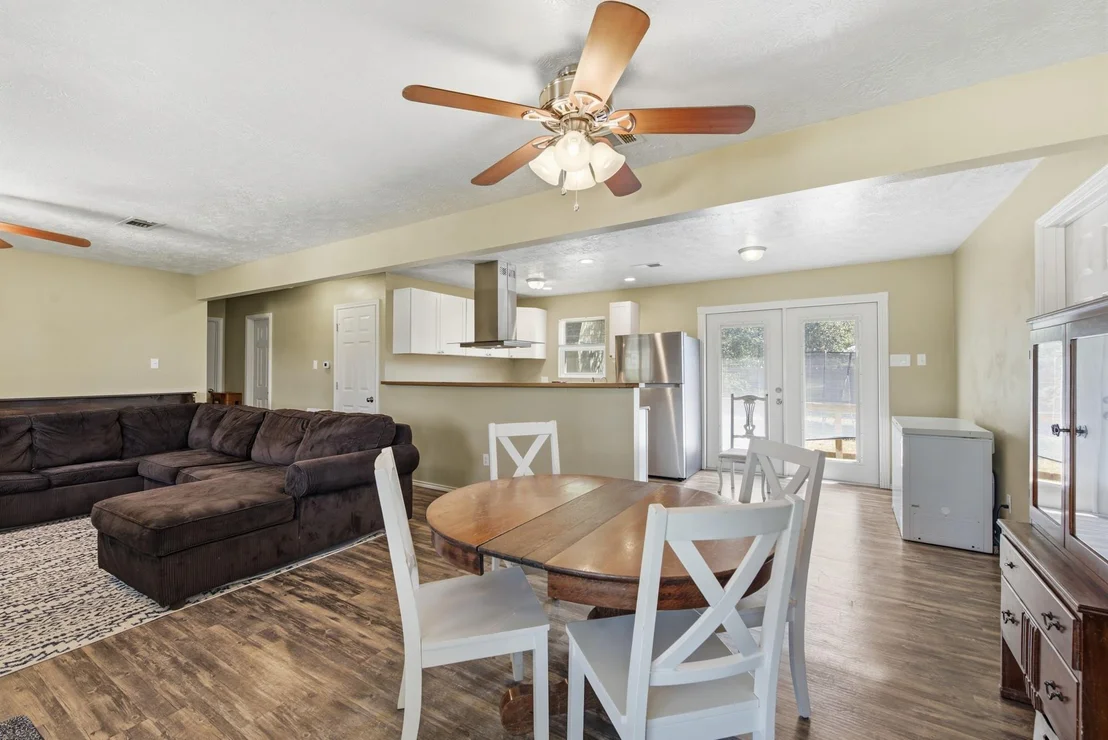 Photo of 12931 Park Road 57