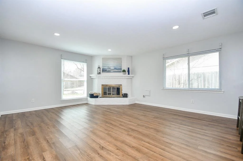Photo of 935 Western Hills Drive
