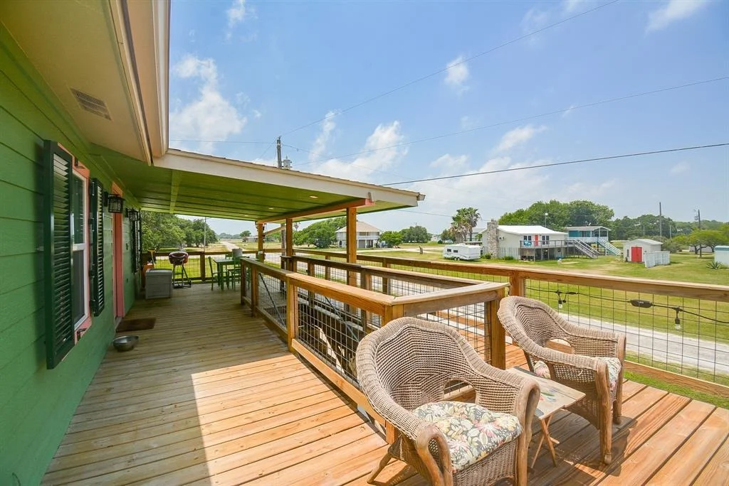 Photo of 2365 W Bayshore Drive
