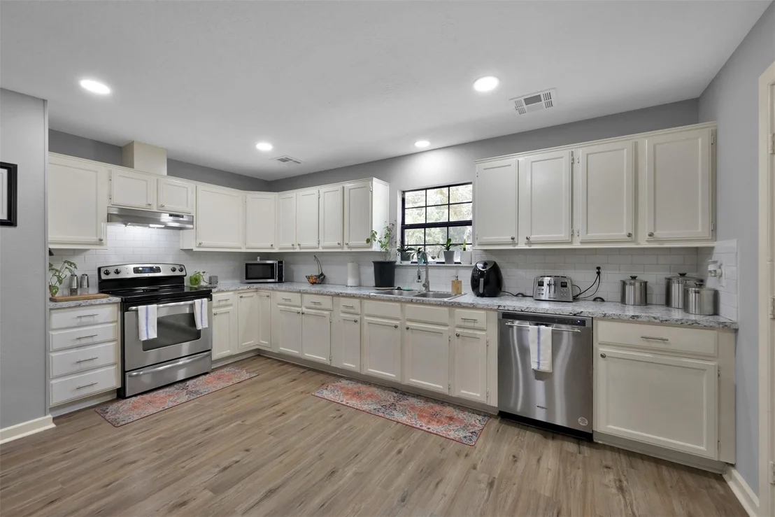 Photo of 15876 Pecan Drive