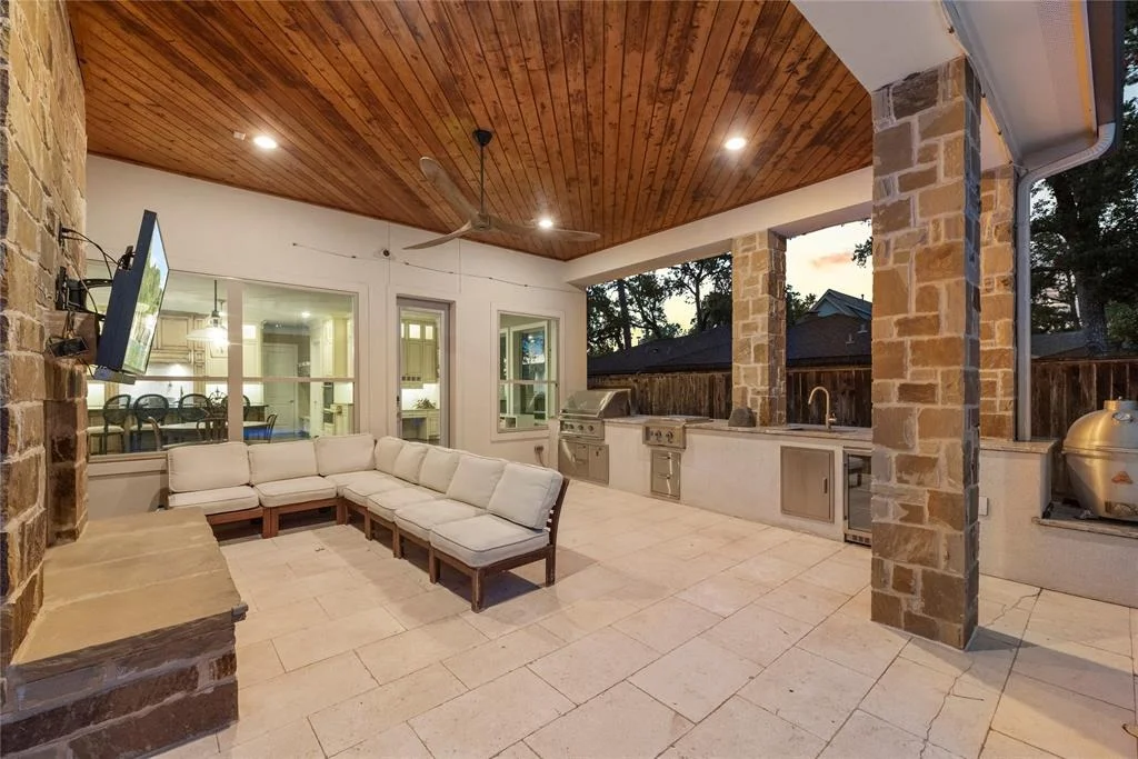 Photo of 1502 Hillendahl Boulevard