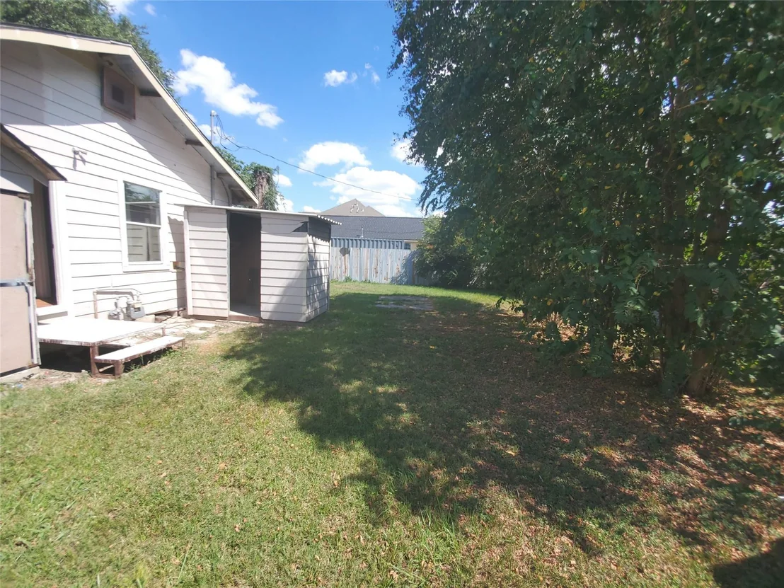 Photo of 9831 Bamboo Road