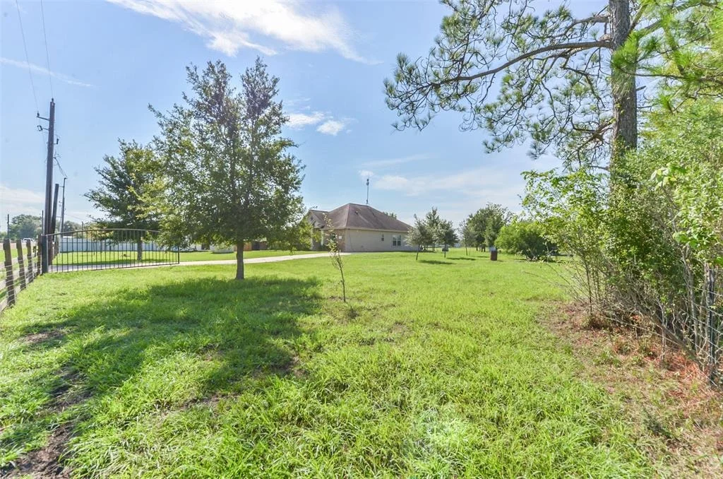 Photo of 5947 Mockingbird Lane