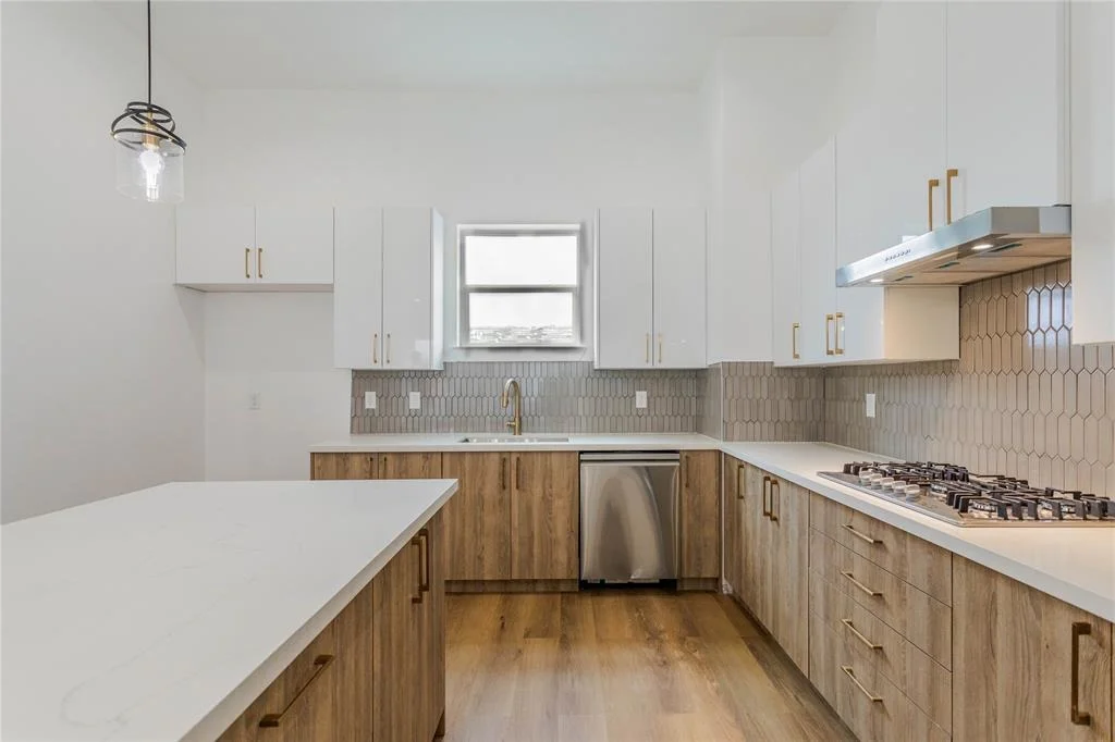 Photo of 703 Boundary St Street