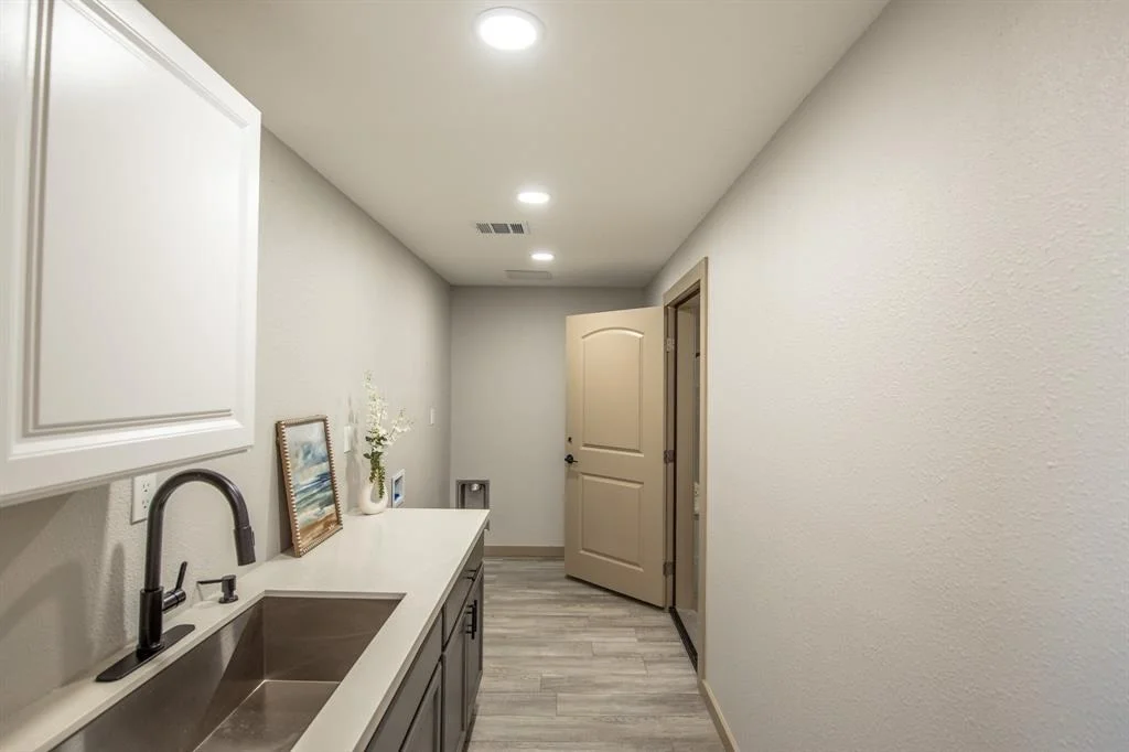 Photo of 103 Whispering Oaks