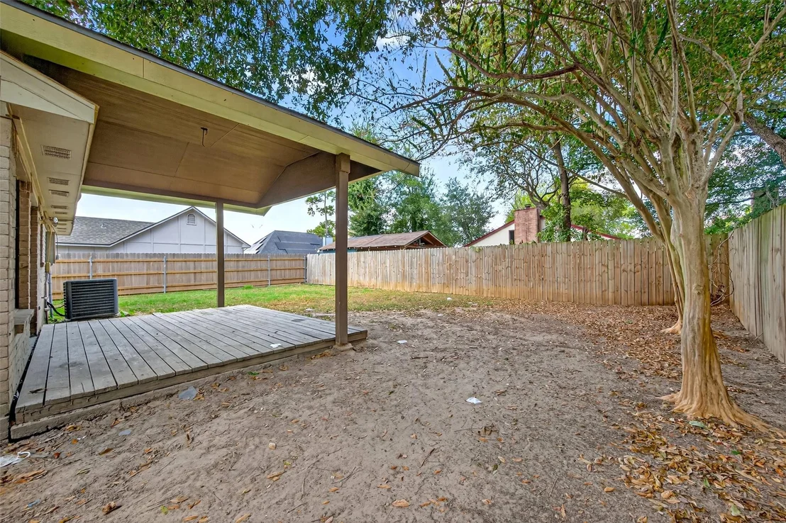 Photo of 6935 Foxbrook Drive