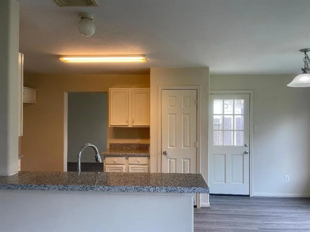 Photo of 5918 Fergis Drive