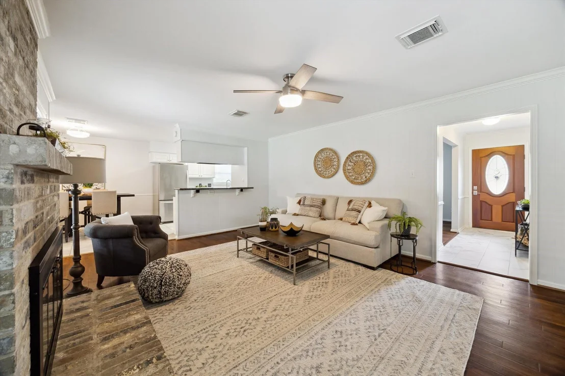 Photo of 2523 Moss Hill Drive