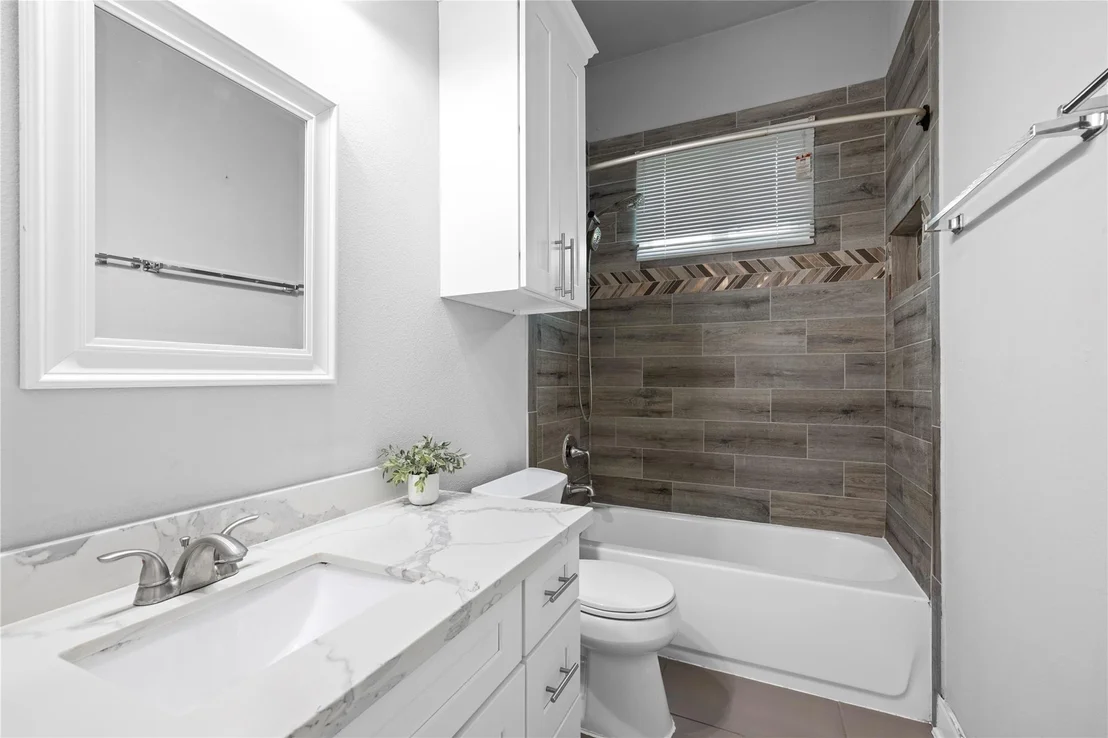 Photo of 8938 Intervale Street