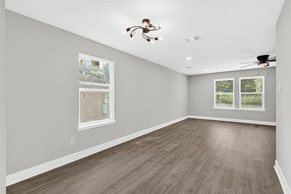 Photo of 6024 Jackson Ln