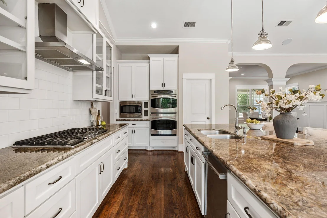 Photo of 1321 Chamboard Lane