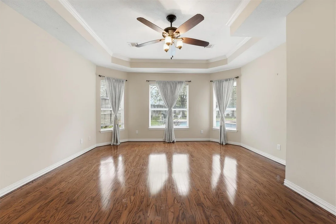 Photo of 16018 Lower Lake Drive